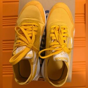 Reebok Women's CL Nylon SP Shoes - Fierce Gold and Chalk